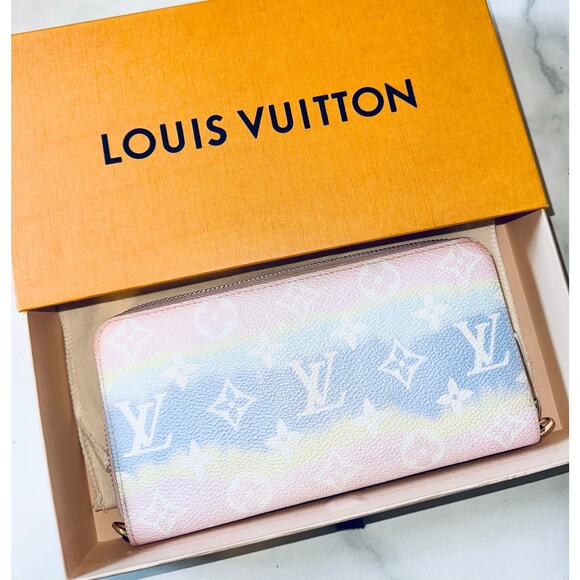 Louis Vuitton Monogram Escale Zippy Wallet Pastel - Picture 1 of 8